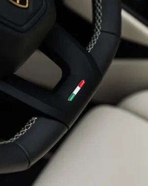 2024 Lamborghini URUS