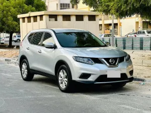 2016 نيسان اكس تريل in dubai