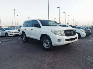 2015 Toyota Land Cruiser in dubai