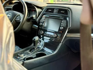 2020 Nissan Maxima
