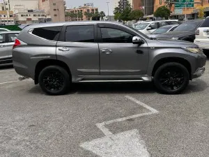 2016 Mitsubishi Montero