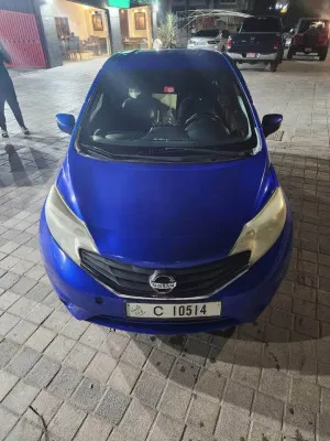 2015 نيسان فيرسا in dubai