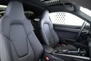2025 بورش 911 كاريرا