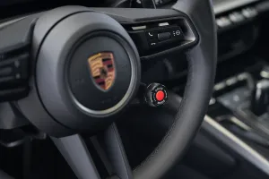 2025 بورش 911 كاريرا