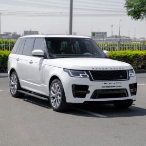 2018 Land Rover Range Rover in dubai