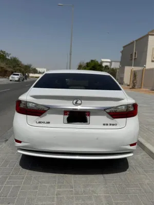 2016 لكزس ES - اي اس