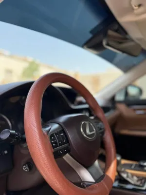 2016 لكزس ES - اي اس