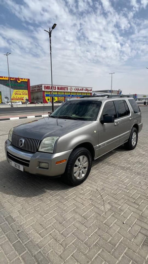 2008 Ford Mercury  in dubai