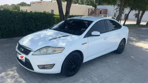 2010 فورد مونديو