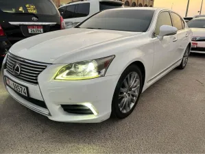 2013 Lexus LS in dubai