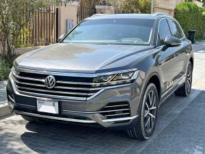 2019 فولجس فاجن طوارق in dubai