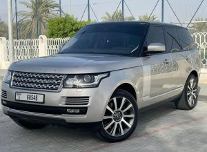 2015 Land Rover Range Rover in dubai