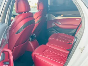 2015 Audi S8