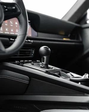 2024 بورش 911 كاريرا