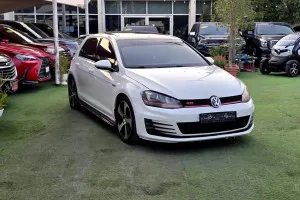 2016 Volkswagen Golf in dubai