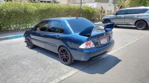 2009 ميتسوبيشي لانسر