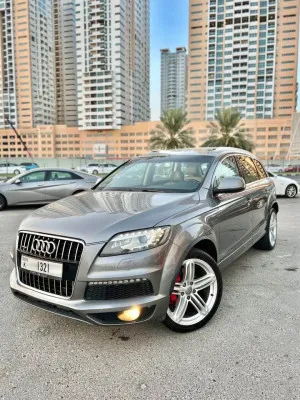 2011 اودي  كيو٧ in dubai