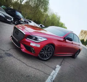 2019 جينيسس جي ٨٠ in dubai