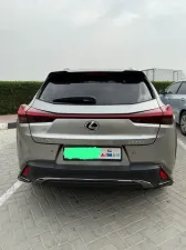 2022 لكزس UX - يو اكس