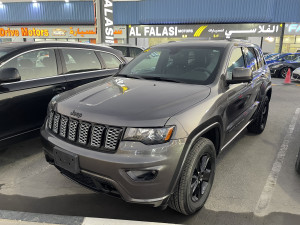 2019 Jeep Grand Cherokee in dubai