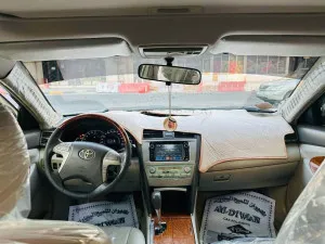2010 Toyota Aurion