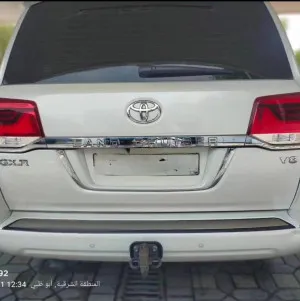 2020 تويوتا لاند كروزر