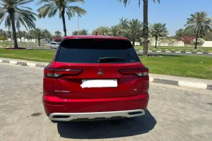 2023 ميتسوبيشي أوتلاندر in dubai