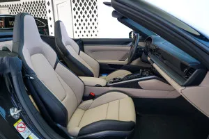 2025 Porsche 911 Carrera