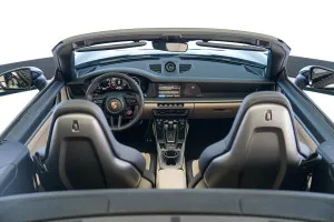 2025 Porsche 911 Carrera