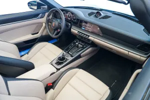 2025 Porsche 911 Carrera