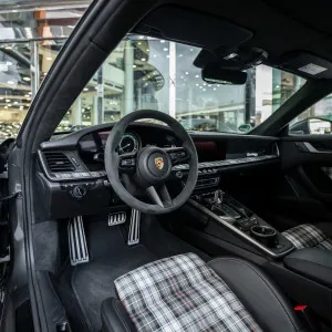 2025 Porsche 911 Carrera