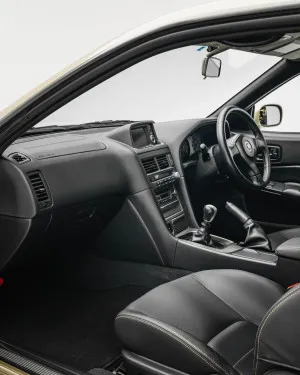 2001 Nissan SkyLine