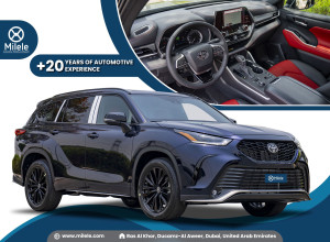 2023 Toyota Highlander in dubai