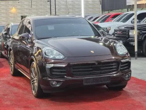 2017 Porsche Cayenne in dubai