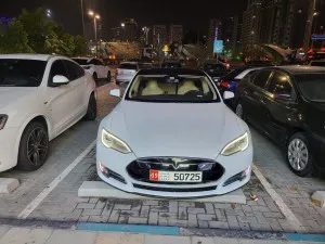 2014 Tesla Model S