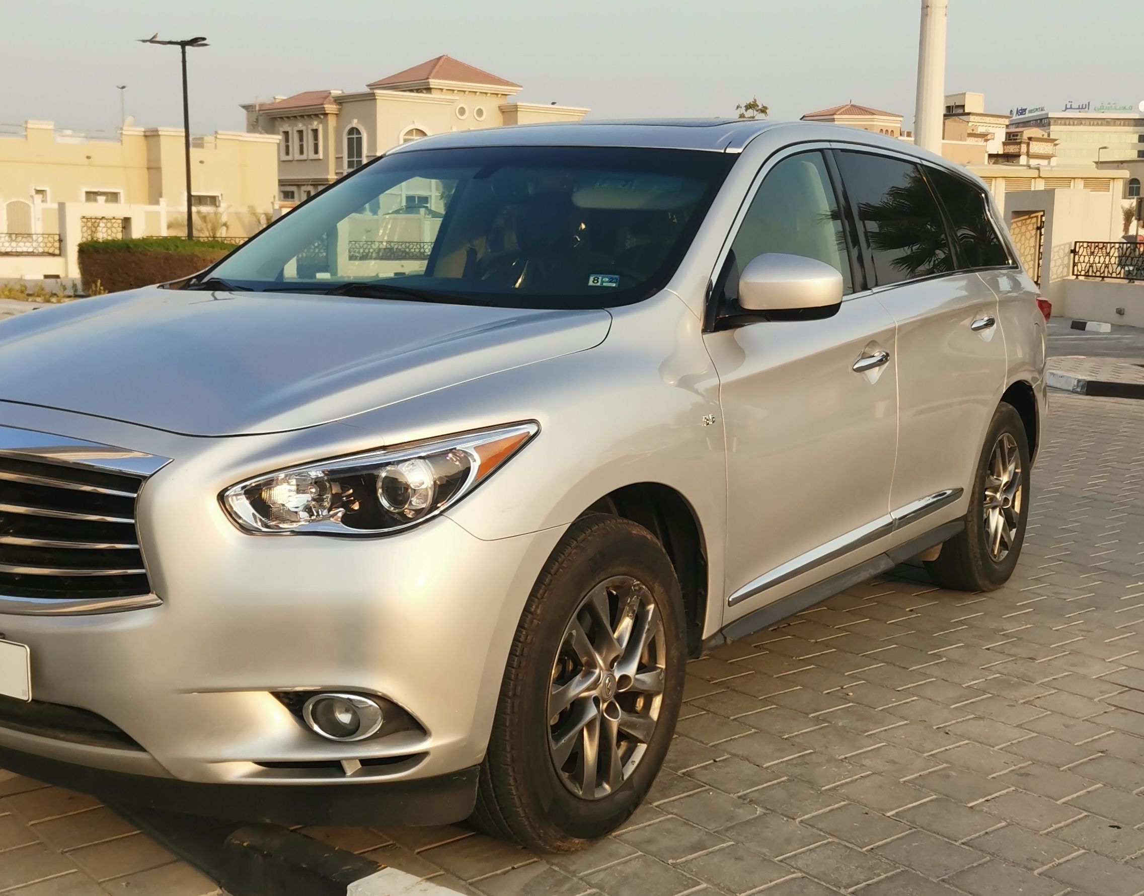 2015 Infiniti QX60 in dubai