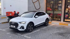 2020 اودي  كيو٣ in dubai