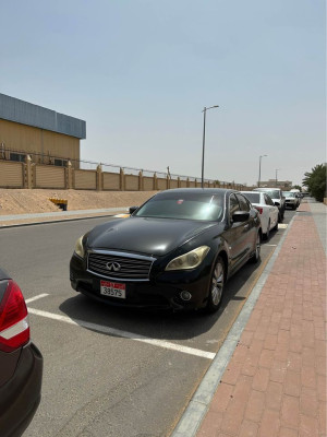 2012 Infiniti M37 in dubai