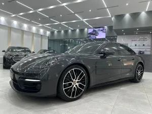 2021 Porsche Panamera in dubai