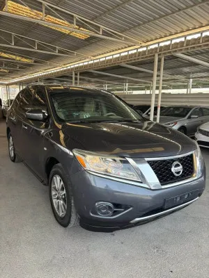 2014 Nissan Pathfinder in dubai