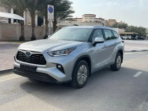 2024 Toyota Highlander in dubai