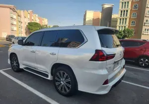2018 Lexus LX 570