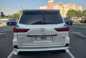 2018 Lexus LX 570
