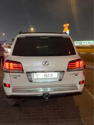 2014 Lexus LX 570