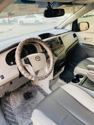 2013 Toyota Sienna