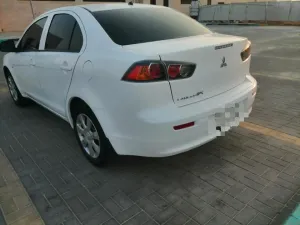 2014 ميتسوبيشي لانسر