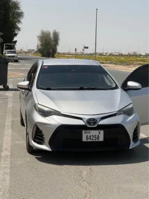 2018 تويوتا كورولا in dubai