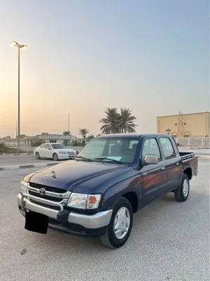2004 Toyota Hilux