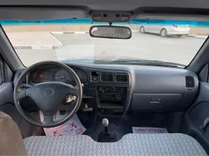 2004 Toyota Hilux