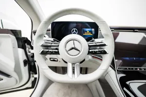 2022 مرسيدس-بنز EQS - اي كيو اس